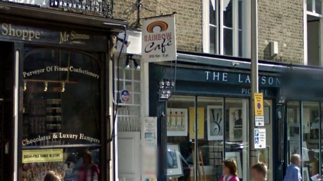 Cambridge Rainbow vegetarian cafe refuses new £5 note